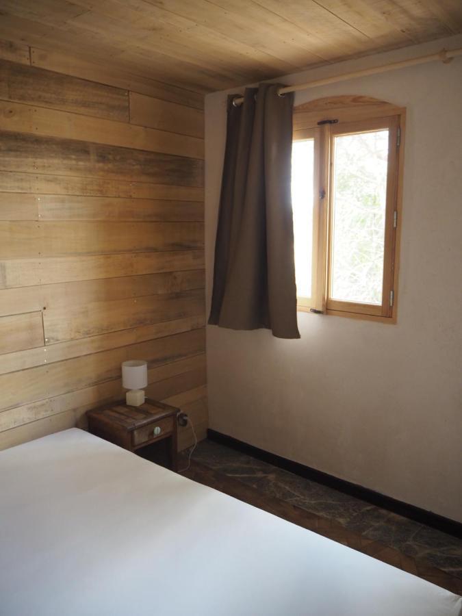 Gite Les Cabanes De Fallot Pour 15 Personnes - Piscine Naturelle L'isle-Bouzon 外观 照片