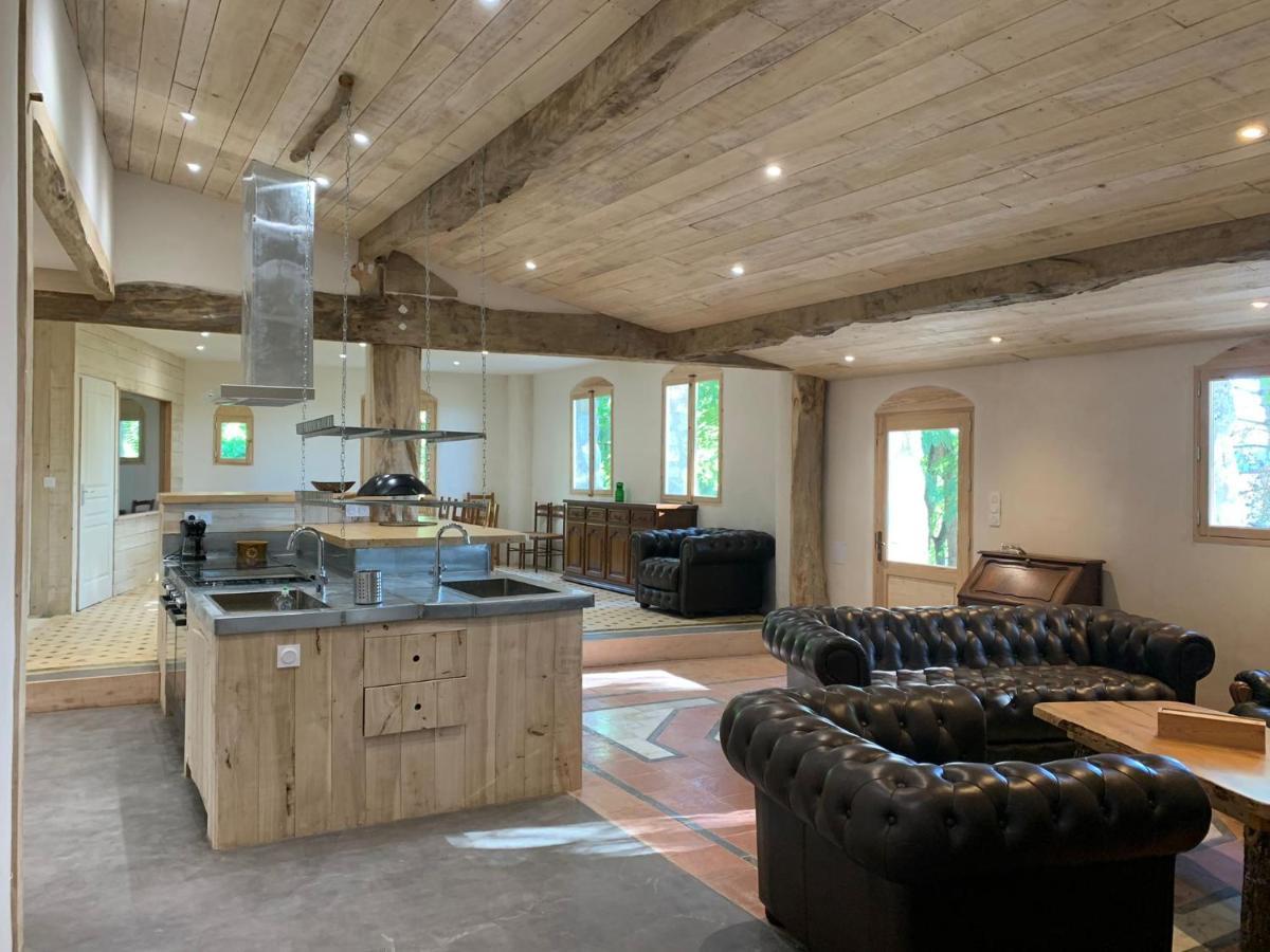Gite Les Cabanes De Fallot Pour 15 Personnes - Piscine Naturelle L'isle-Bouzon 外观 照片