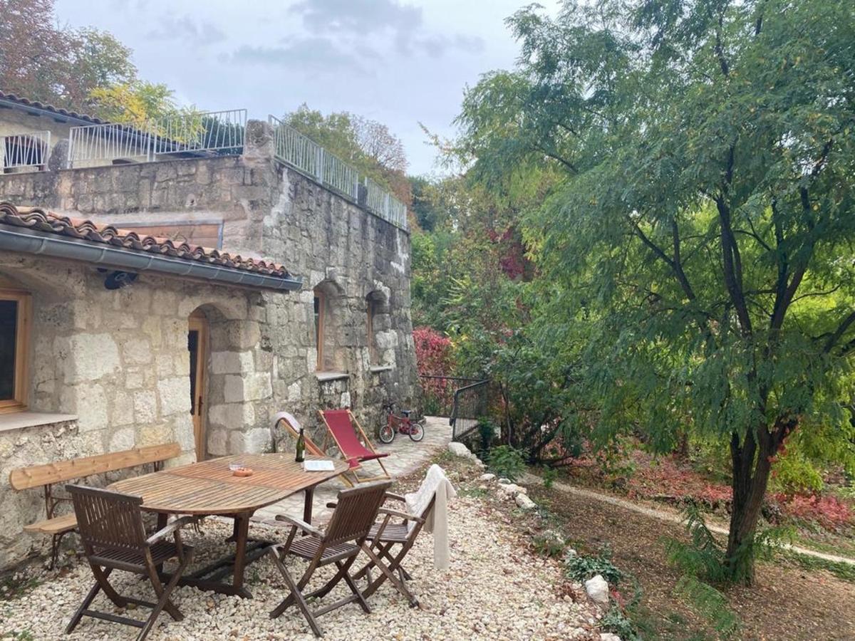 Gite Les Cabanes De Fallot Pour 15 Personnes - Piscine Naturelle L'isle-Bouzon 外观 照片