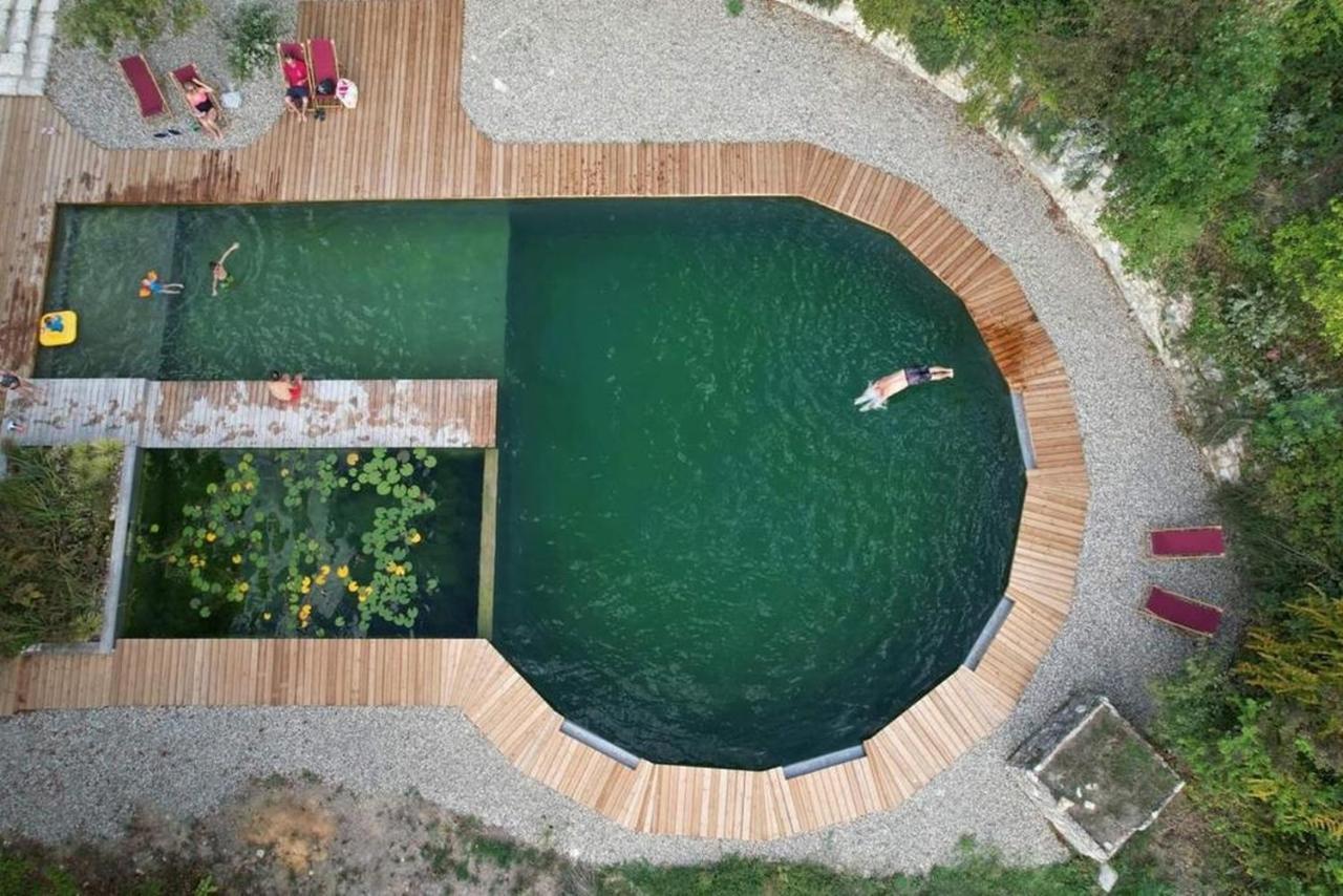 Gite Les Cabanes De Fallot Pour 15 Personnes - Piscine Naturelle L'isle-Bouzon 外观 照片